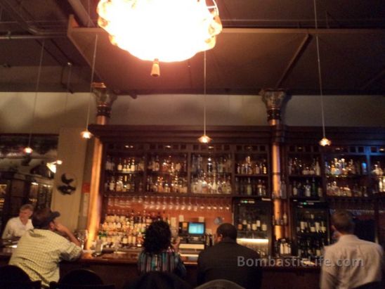 Bar Divani - Grand Rapids, MI