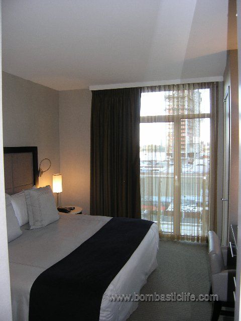 Hotel Gansevoort - Junior Suite Bedroom