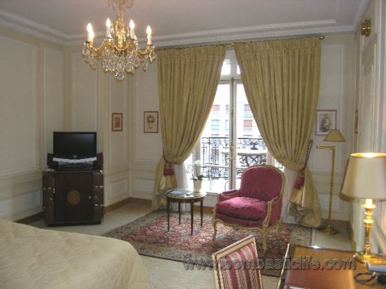 Hôtel Plaza Athénée - Paris, France -- Junior Suite Bedroom