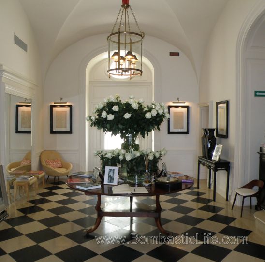 Entrance and Lobby - J.K. Place - Capri, Italy