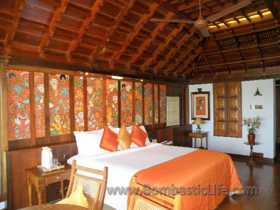 Picture of the bedroom in the Presidential Suite at Kumarakom Lake Resort - India