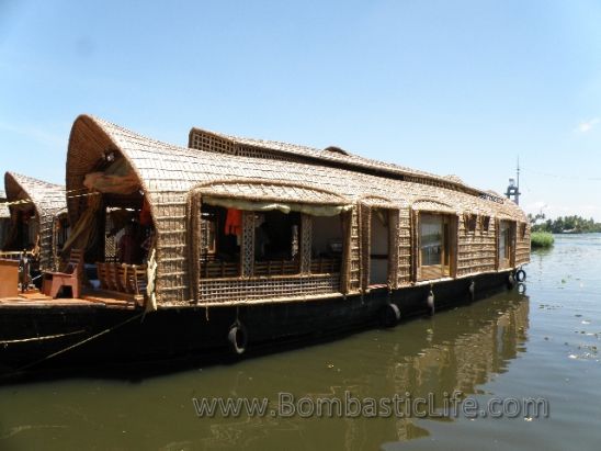 Soma Houseboats