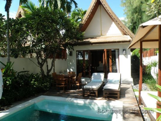 Private Pool and Courtyard of 1 Bedroom Pool Villa Suite - SALA Samui Resort and Spa – Koh Samui, Thailand