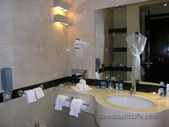 Bathroom of a Junior Suite at La Cigale Hotel - Doha, Qatar

