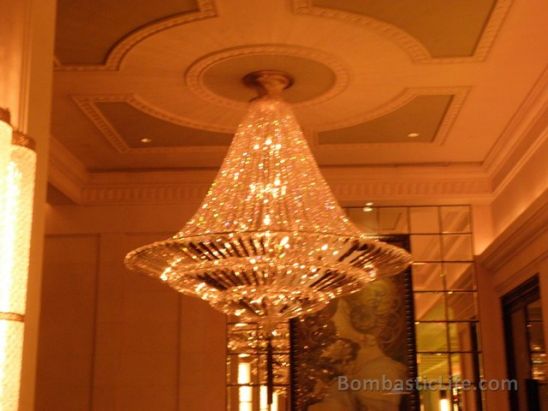 Chandelier at Caprice Restaurant at Four Seasons Hotel in Hong Kong.