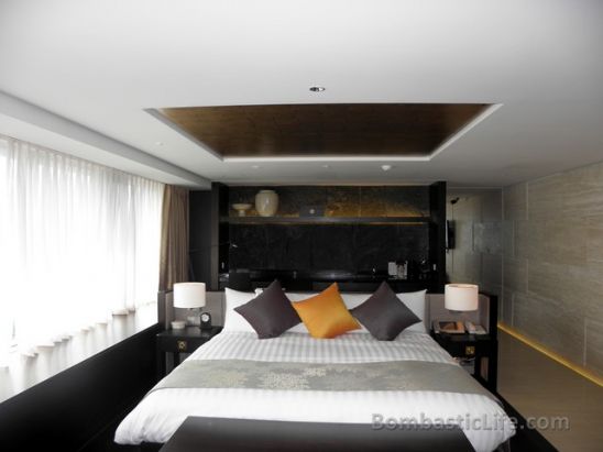 Bedroom of Premier Suite at The Banyan Tree Hotel in Seoul, Korea.
