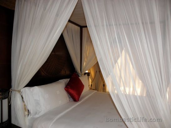 Picture of the Bed (Bedroom) of a Beach Villa at Banyan Tree Al Hamra Beach Resort - Ras Al Khaimah, UAE
