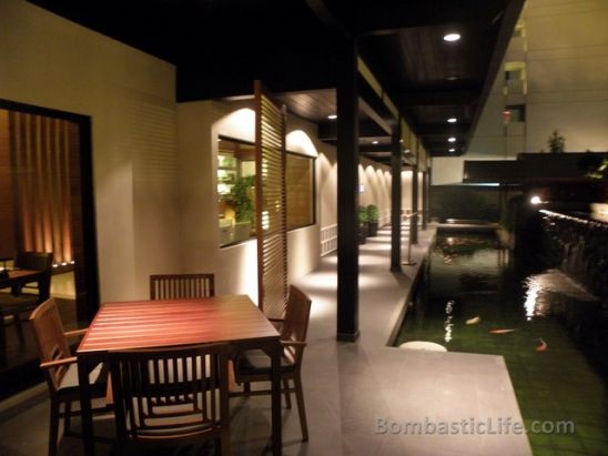 Outside dining at Keyaki Japanese Restaurant in Singapore.