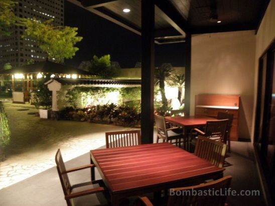 Outside dining at Keyaki Japanese Restaurant in Singapore.