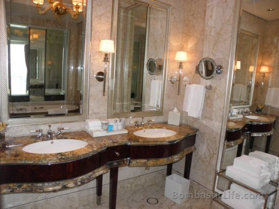 Executive Deluxe Suite Bathroom at St. Regis Hotel - Singapore