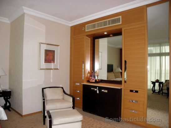 Classic Suite in the Tower Wing in the Beach Rotana Hotel - Abu Dhabi, UAE