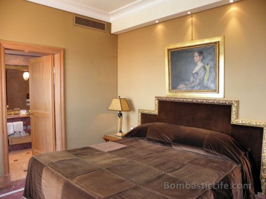 Bedroom of a Executive-Suite-with-view at Bauer Il Palazzo - Venice, Italy.