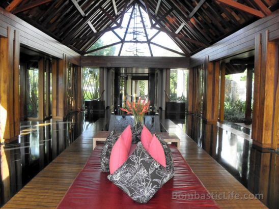 Lobby of the Four Seasons Mauritius Resort.