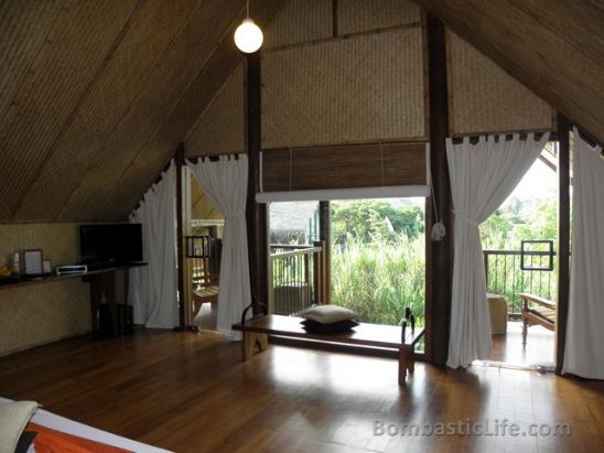 Bedroom of our Forest Dwelling at Vil Uyana Resort - Sigiriya