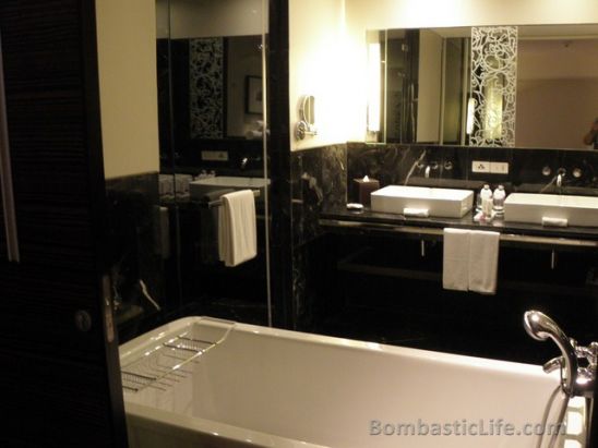 Bathroom of a Avantec Suite at Le Meridien Hotel in Bangkok