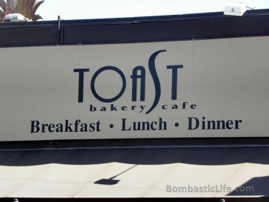 Toast Bakery Cafe in Los Angeles