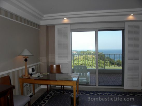 Living Room of a Parlor Corner Suite at The Shilla Jeju Resort on Jeju Island in Korea