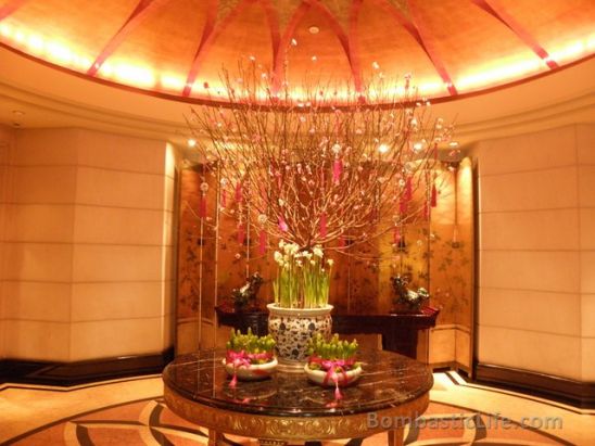 Entrance of the Four Seasons Hotel in Singapore